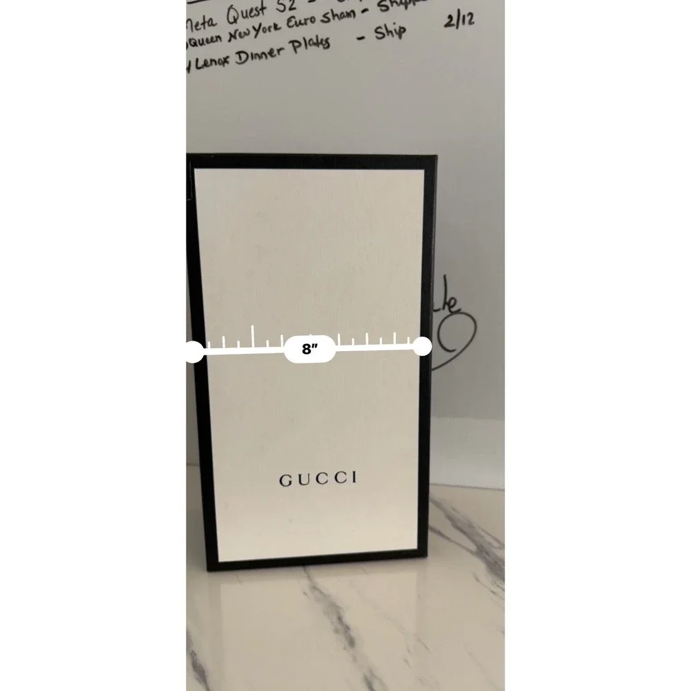 GUCCI Large GIFT BOX EUC🔥🔥🔥🔥🎁🎁